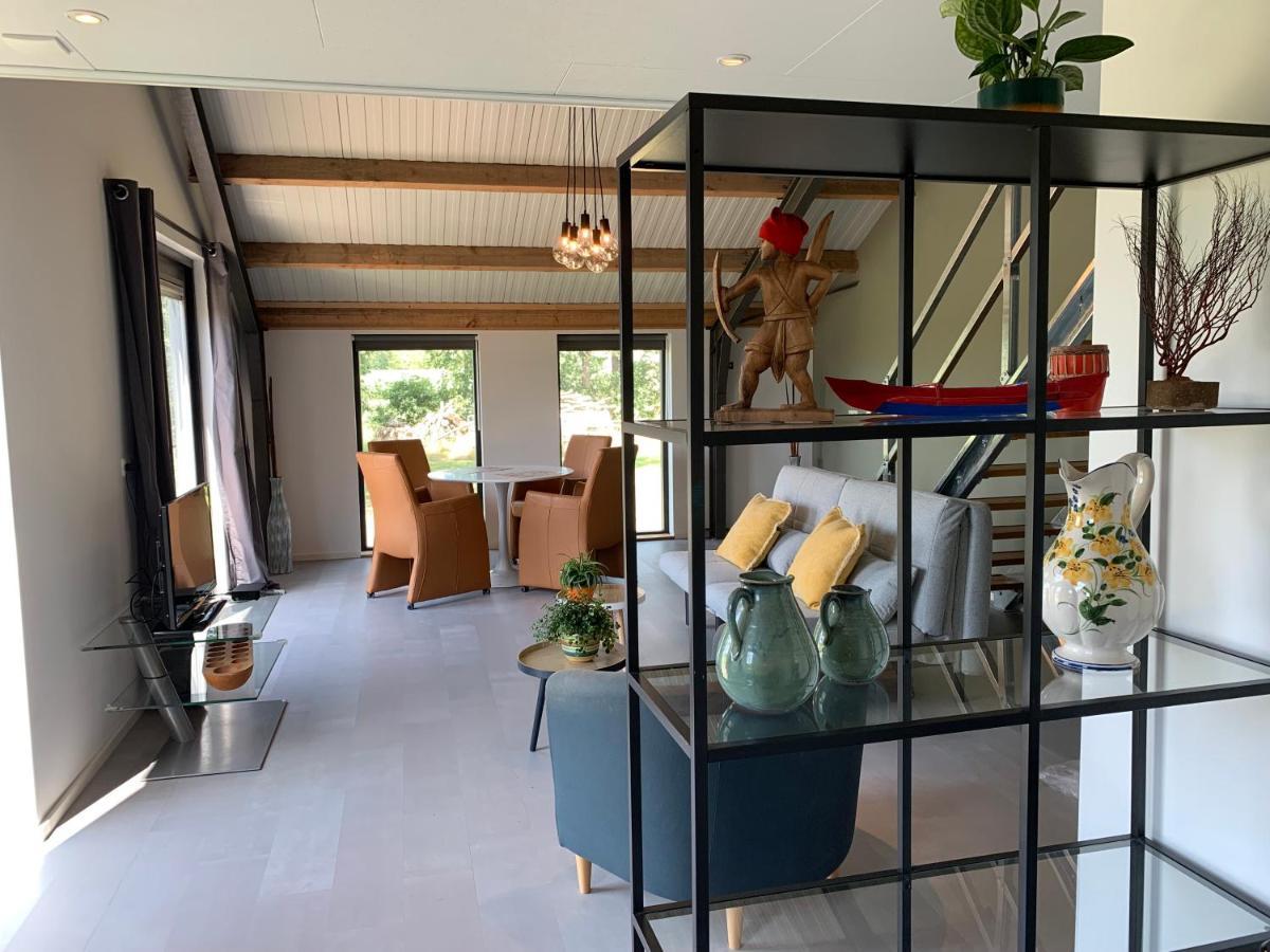 Mae Usu Villa Nieuw-Roden Ngoại thất bức ảnh