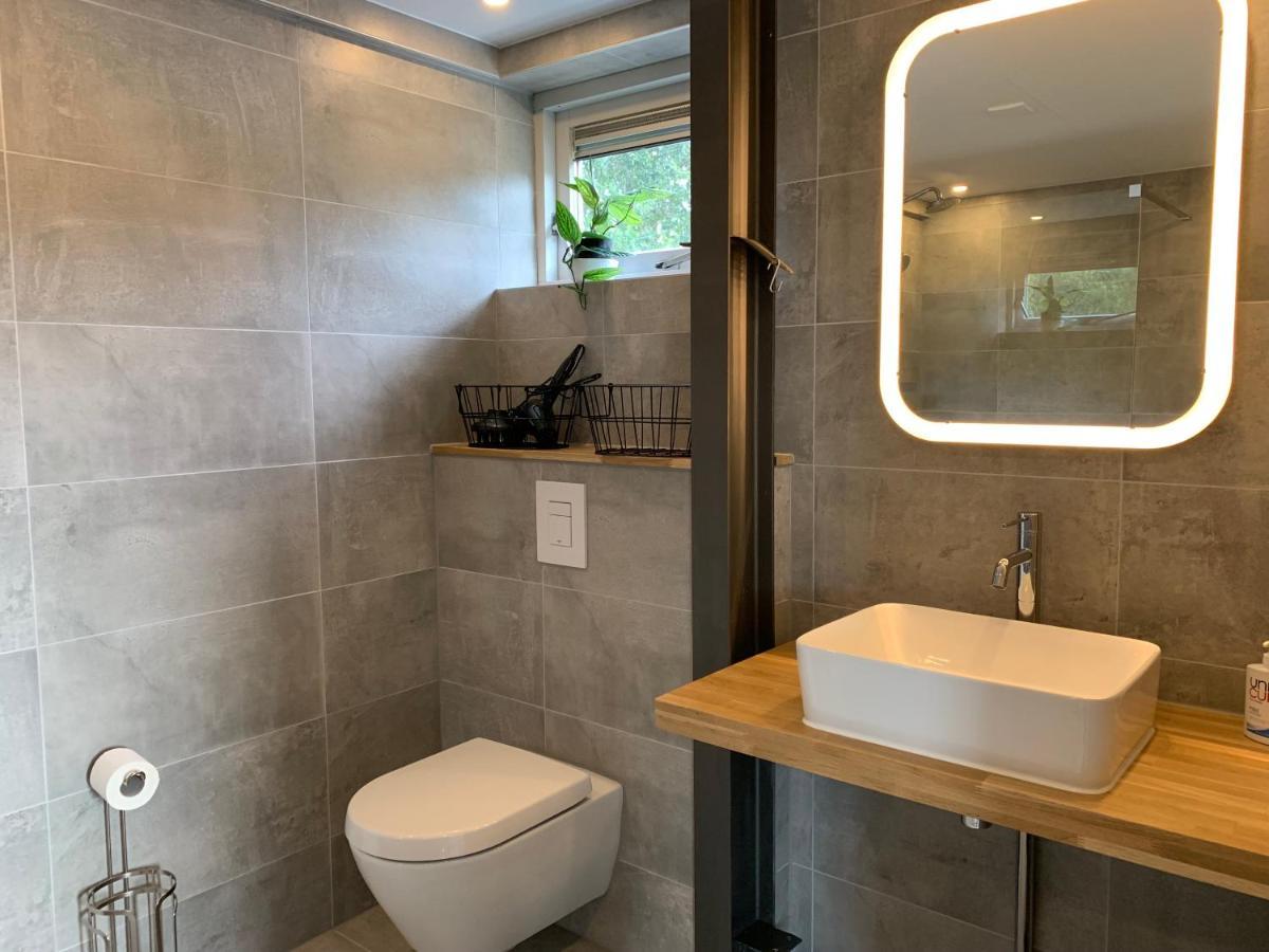 Mae Usu Villa Nieuw-Roden Ngoại thất bức ảnh